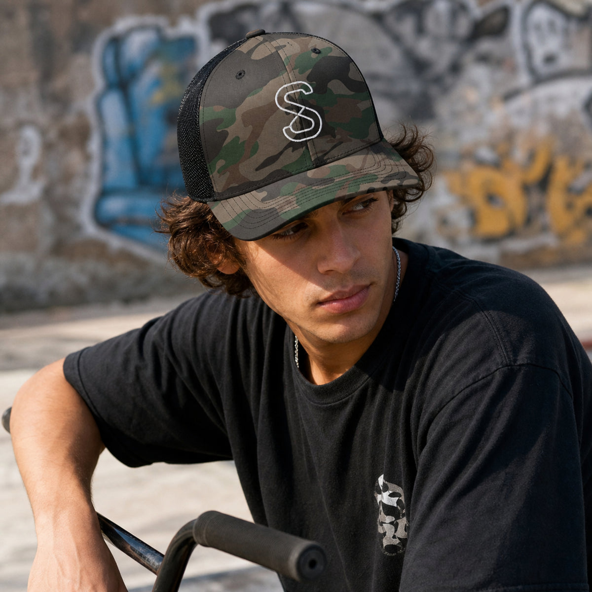 Camouflage trucker hat - Embroidered Logo
